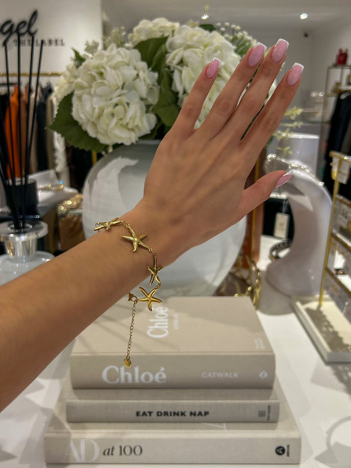 Gold Starfish Clasp Bracelet