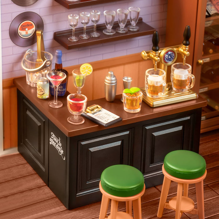 Rolife Leisurely Cheers Bar DW012 DIY miniature dollhouse kit, side profile detail shot