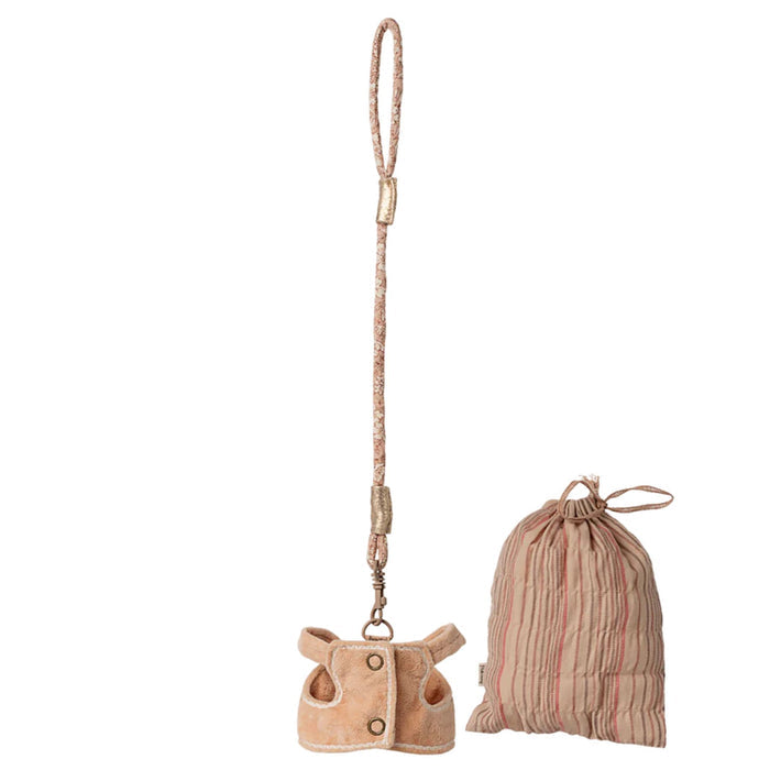 Sleeping Bunny Supply, Harness + Leash