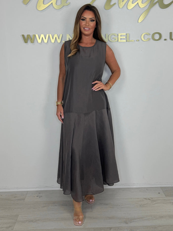 Sleeveless Round Neck Maxi Dress (4 Colours)